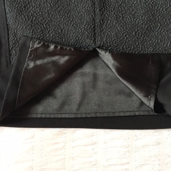 Tahari Pencil Skirt - Picture 4 of 6